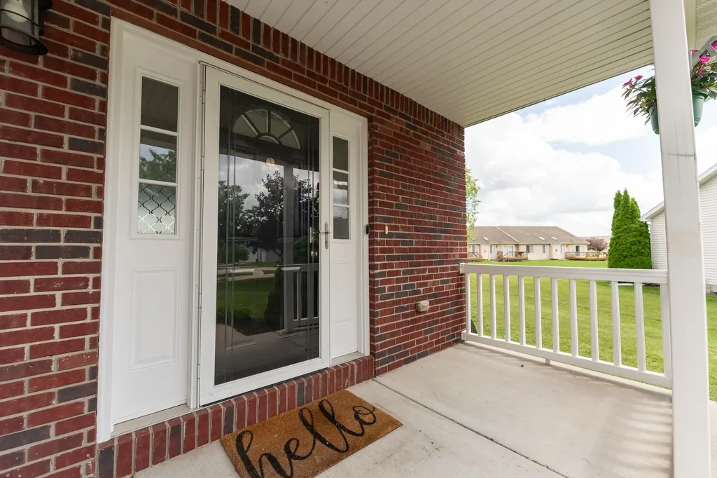 1653 Abbey Court Mt. Pleasant City MI 48858