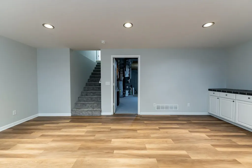 1653 Abbey Court Mt. Pleasant City MI 48858