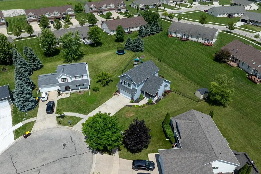 1653 Abbey Court Mt. Pleasant City MI 48858