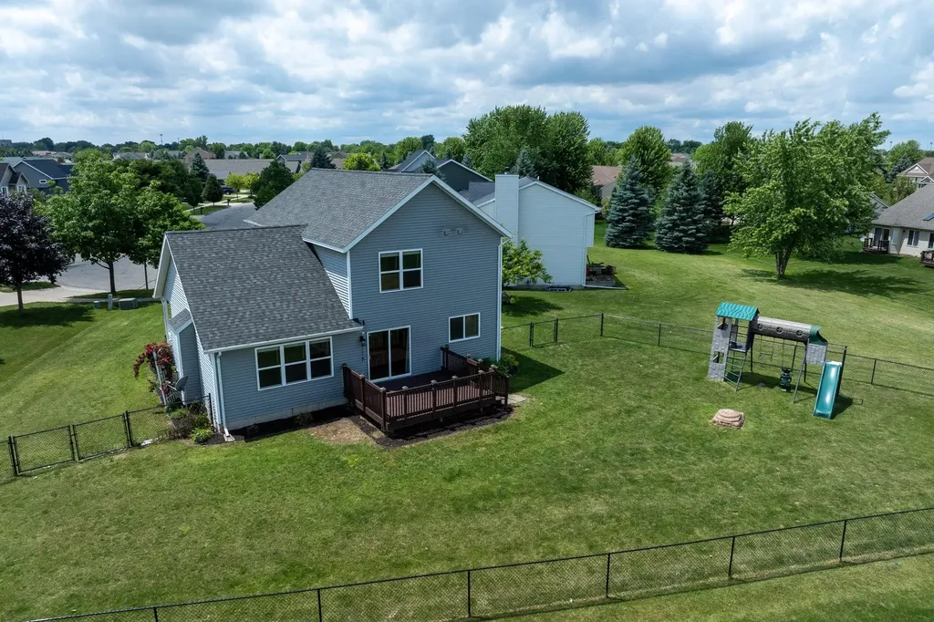 1653 Abbey Court Mt. Pleasant City MI 48858