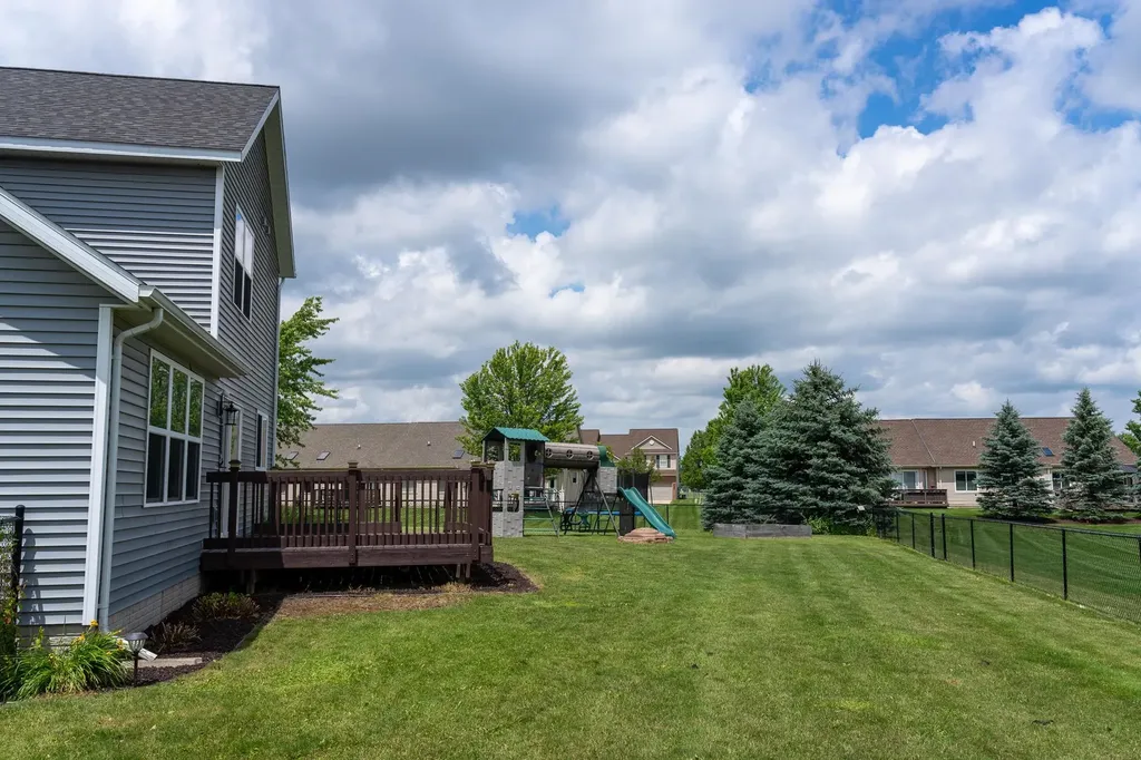 1653 Abbey Court Mt. Pleasant City MI 48858