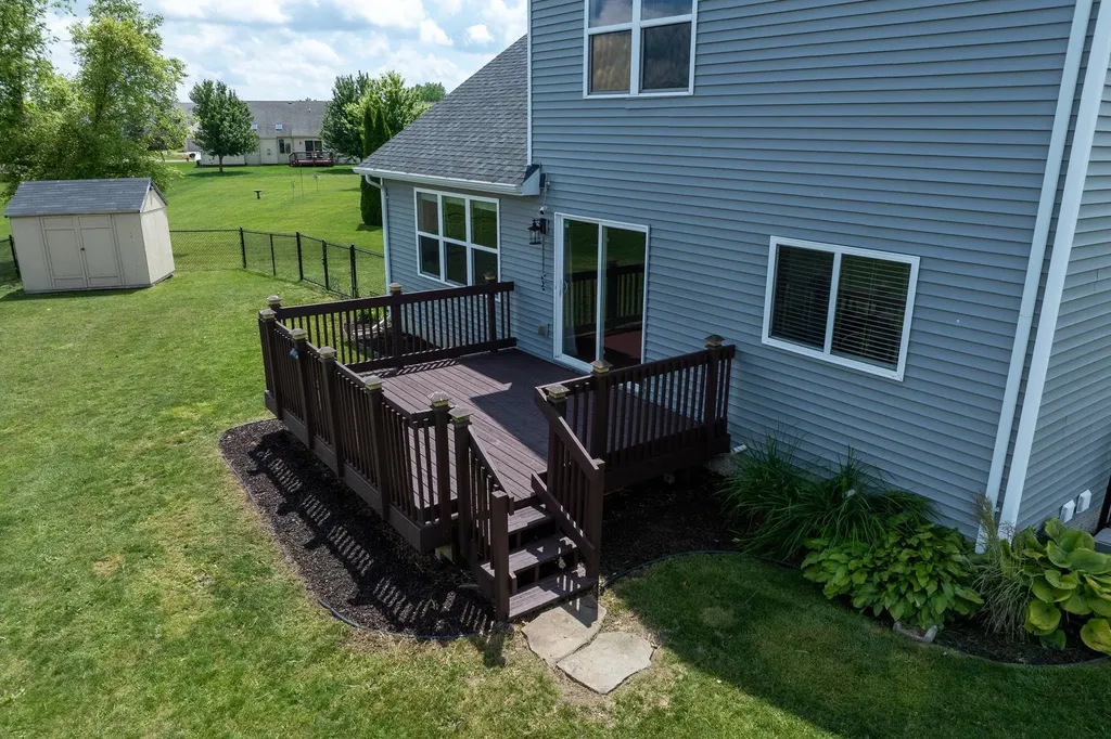 1653 Abbey Court Mt. Pleasant City MI 48858