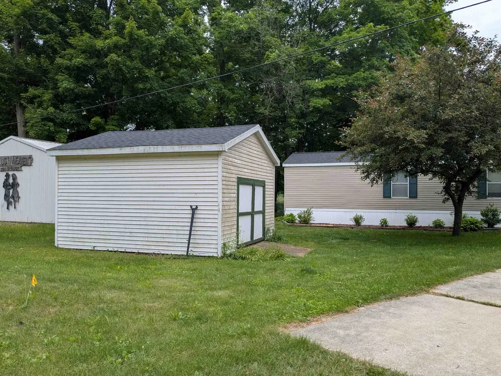 7610 Windoga Lake Drive Sherman Township MI 48893