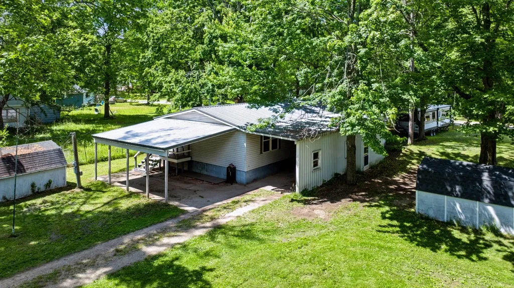 1632 Birch Drive Garfield Township MI 48632