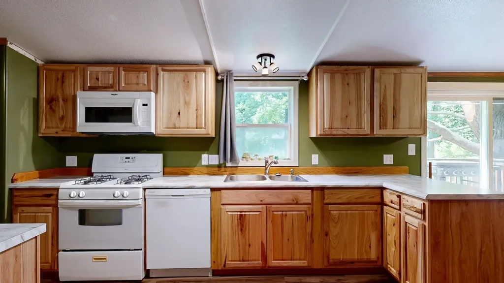 1632 Birch Drive Garfield Township MI 48632