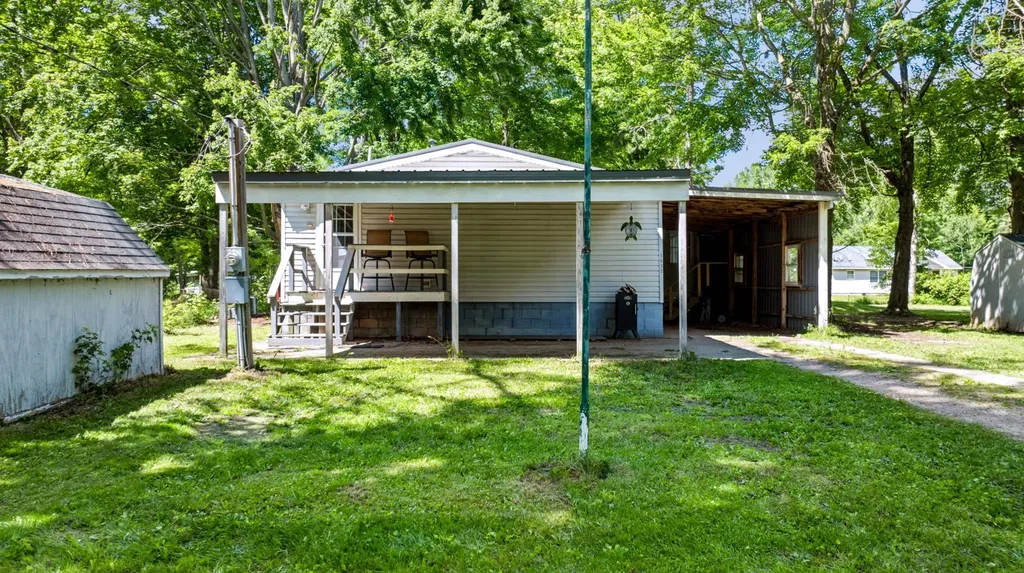 1632 Birch Drive Garfield Township MI 48632