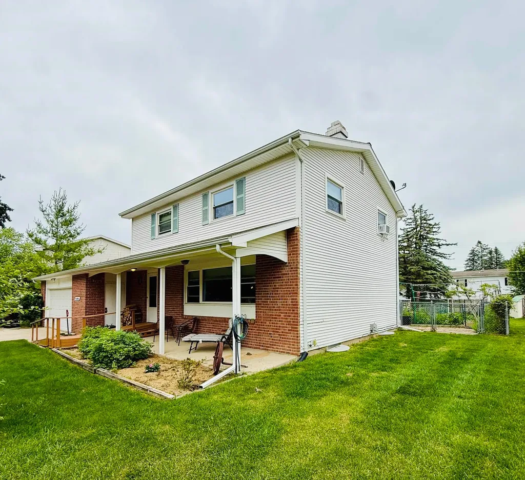 311 Devon Drive St. Louis City MI 48880