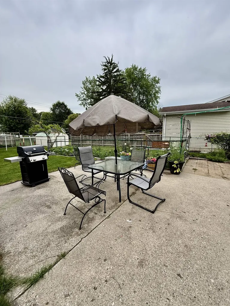 311 Devon Drive St. Louis City MI 48880