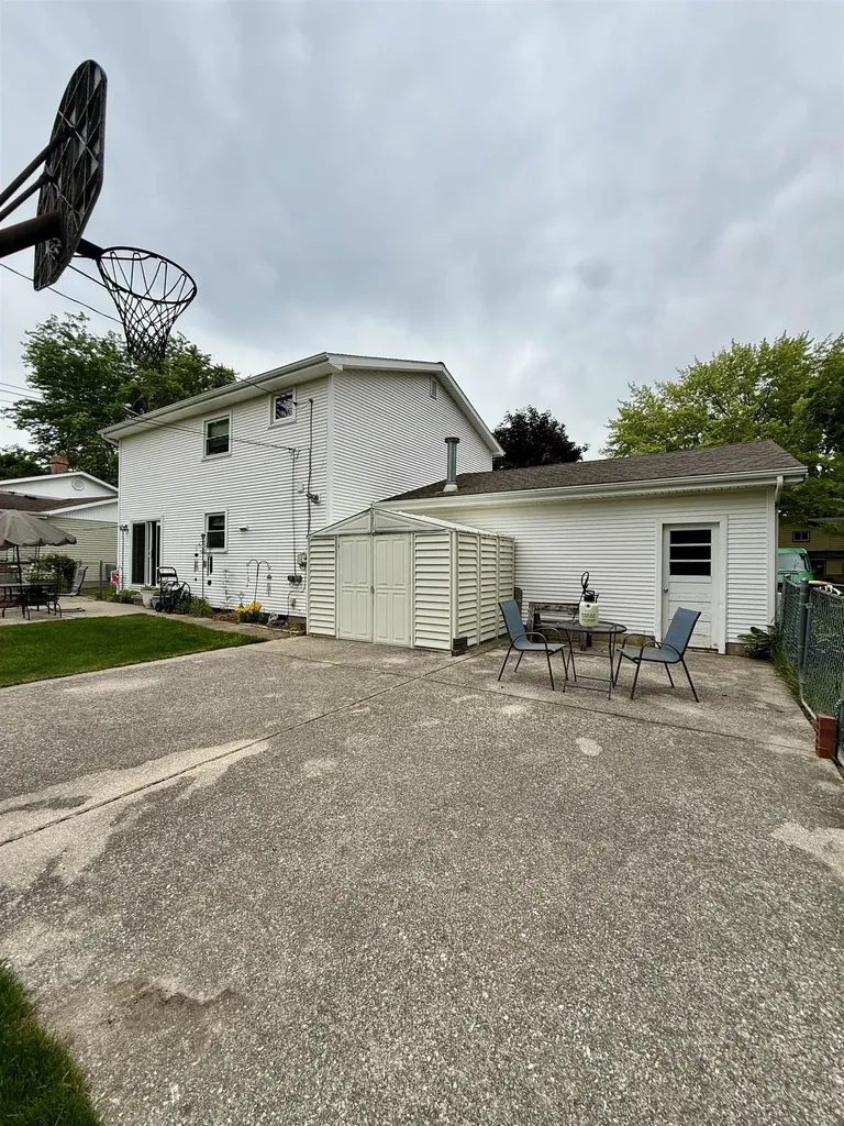 311 Devon Drive St. Louis City MI 48880