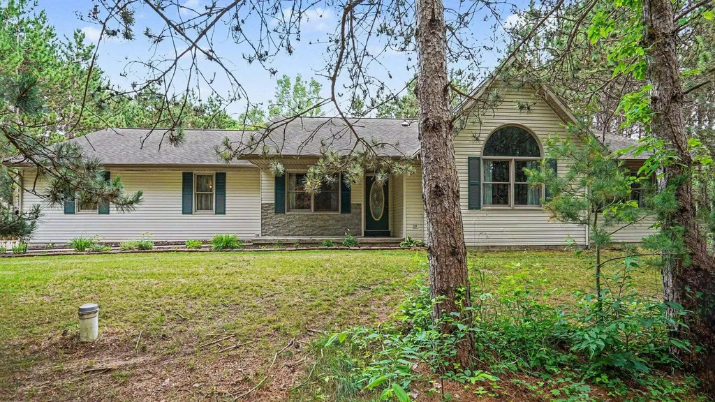 2107 W Kelly Drive Deerfield Township MI 48858