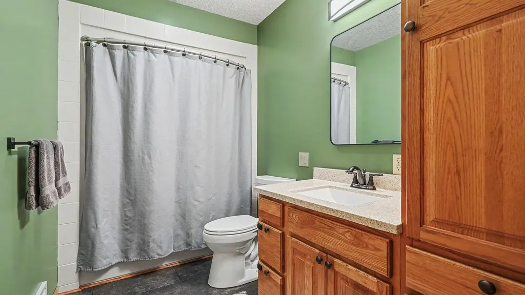 2107 W Kelly Drive Deerfield Township MI 48858