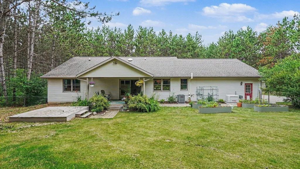 2107 W Kelly Drive Deerfield Township MI 48858