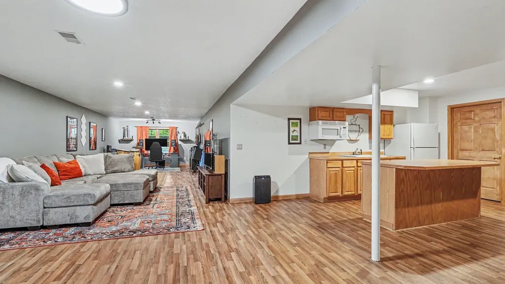 2107 W Kelly Drive Deerfield Township MI 48858