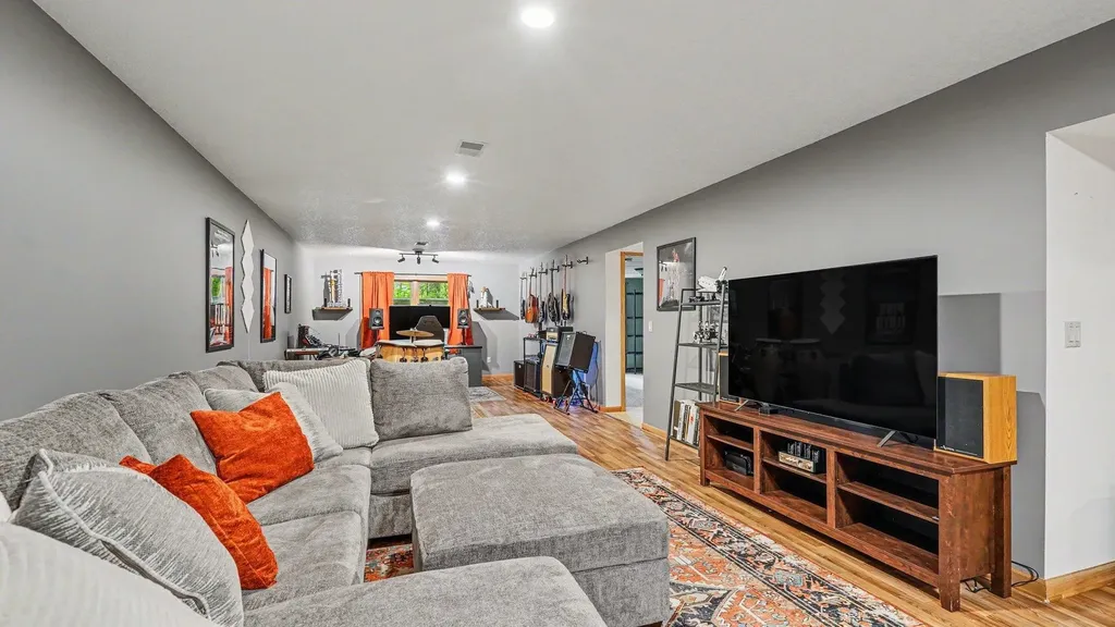 2107 W Kelly Drive Deerfield Township MI 48858