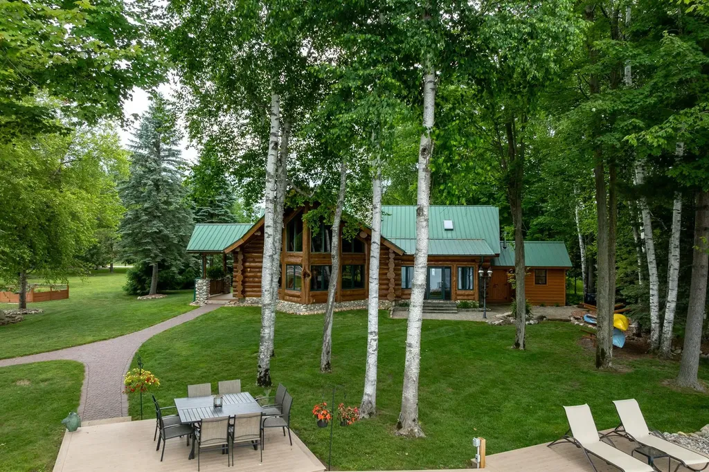 2095 Middle Haven Drive Butman Township MI 48624