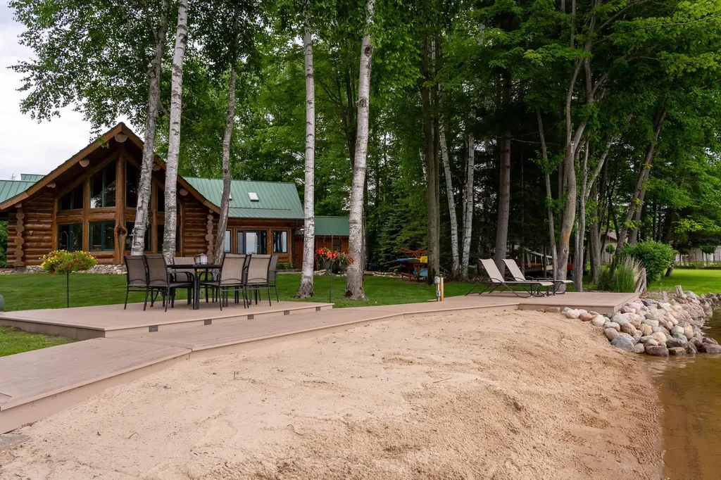 2095 Middle Haven Drive Butman Township MI 48624