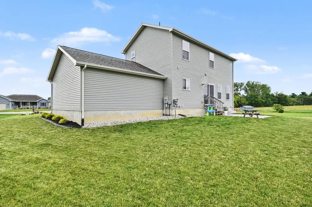 173 Crystal Court Alma City MI 48801