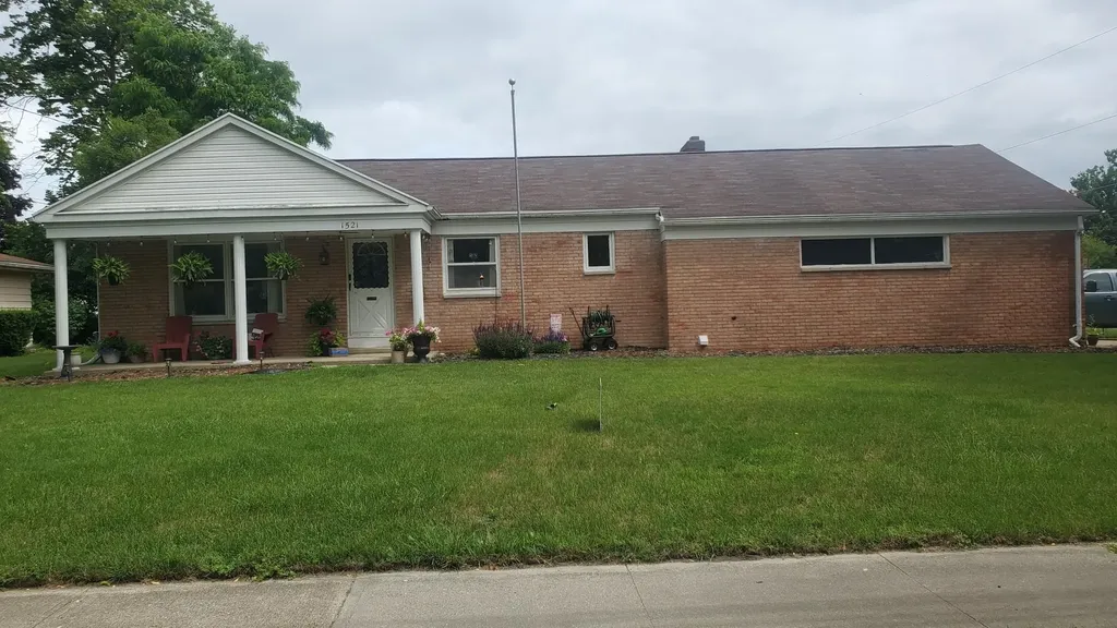 1521 E Broadway Street Mt. Pleasant City MI 48858