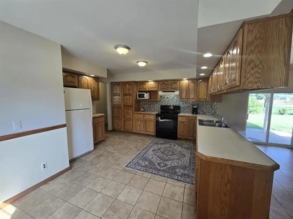 1521 E Broadway Street Mt. Pleasant City MI 48858