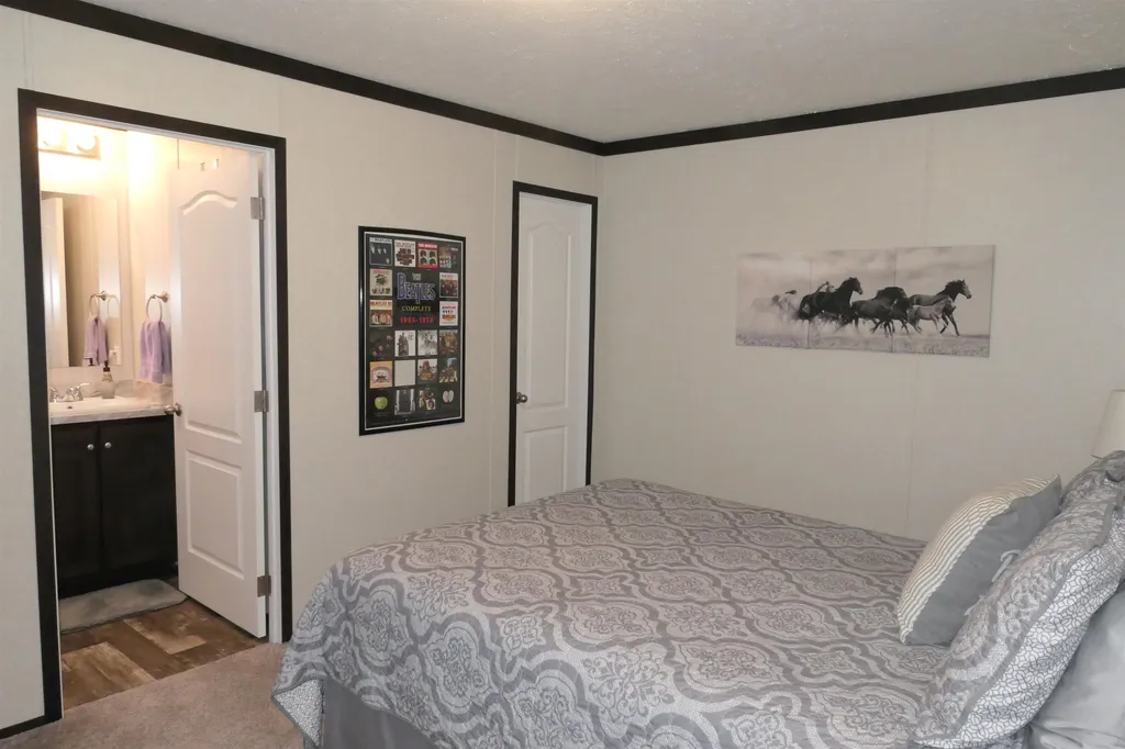 1062 Jefferson Court Union Charter Township MI 48858