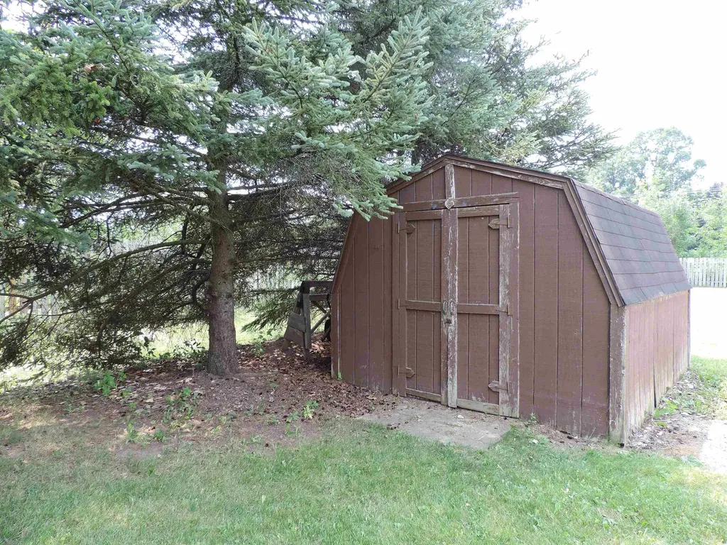 5232 E Broadway Road Union Charter Township MI 48858