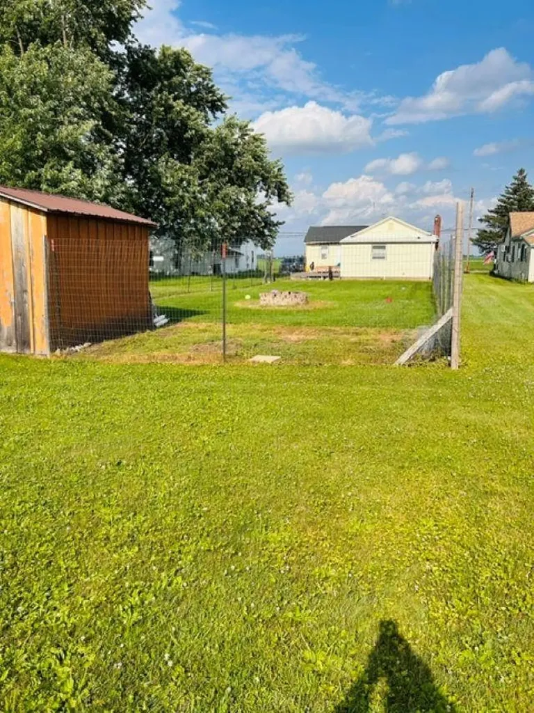 535 N Midland Street Merrill Village MI 48637
