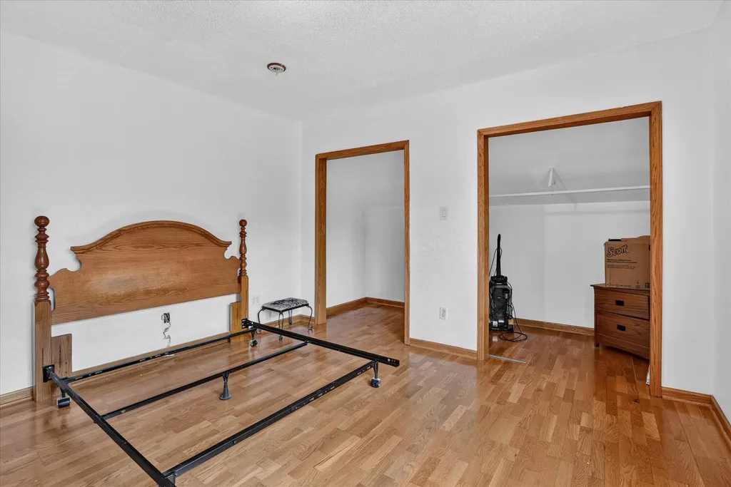 7221 S Military Road Beaver Creek Township MI 49738