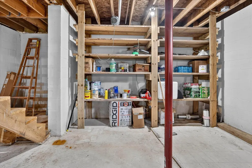 7221 S Military Road Beaver Creek Township MI 49738