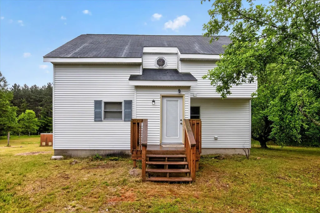 7221 S Military Road Beaver Creek Township MI 49738
