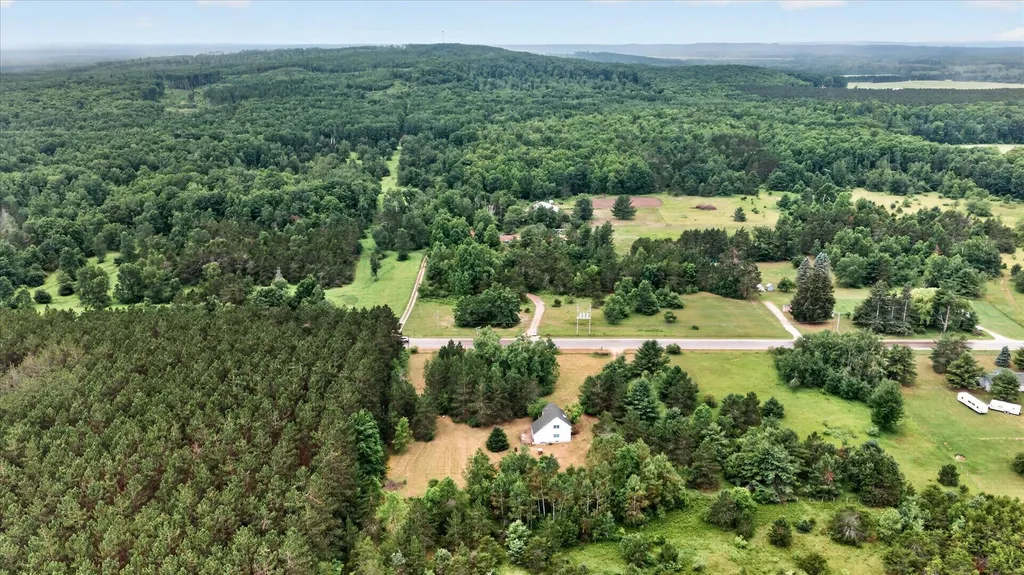 7221 S Military Road Beaver Creek Township MI 49738