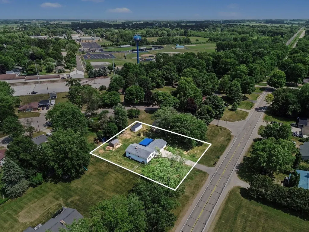 8197 S Federal Road Coe Township MI 48883