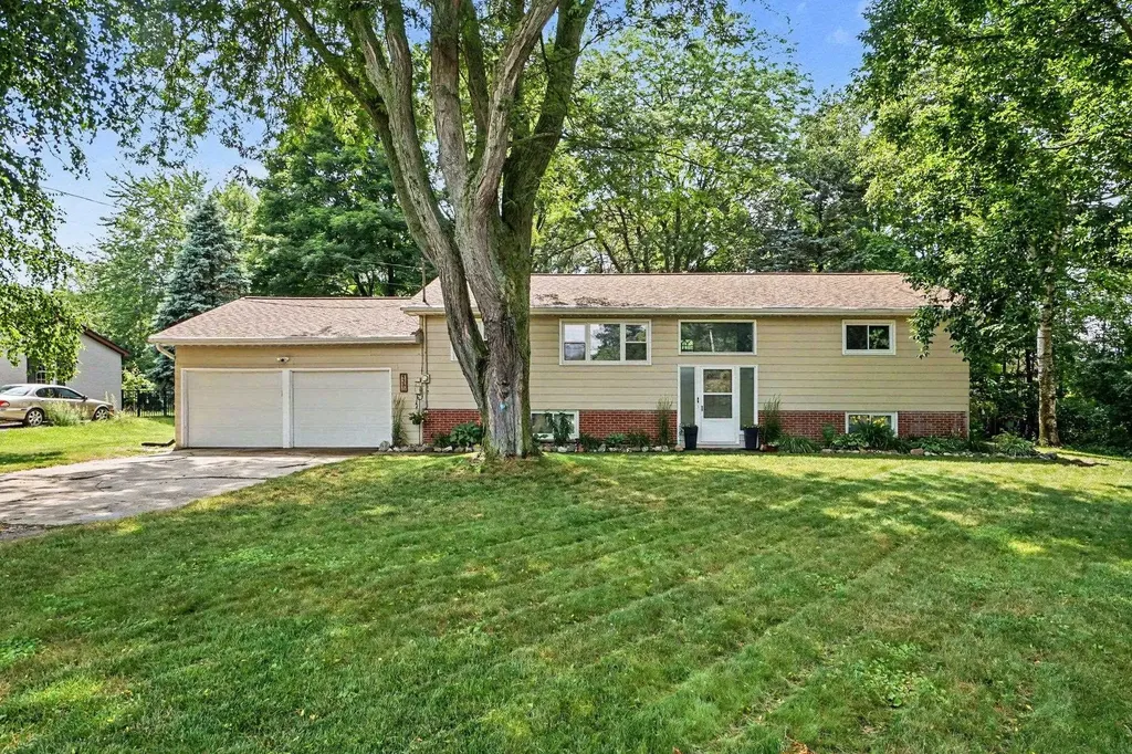 4380 S Crawford Road Union Charter Township MI 48858