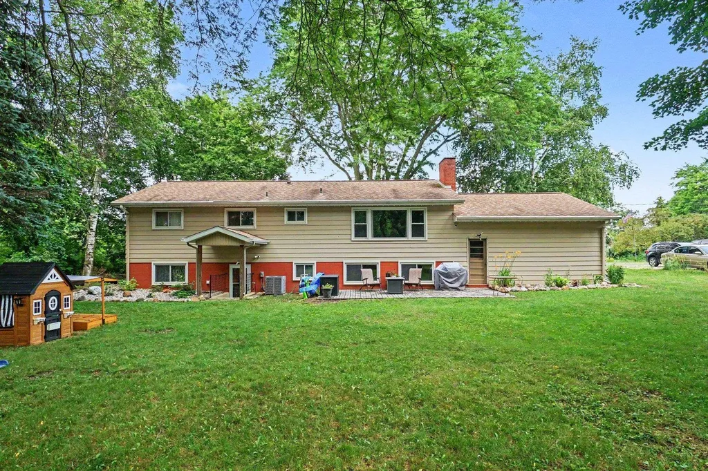 4380 S Crawford Road Union Charter Township MI 48858