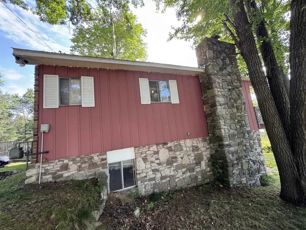 2330 Michigan Avenue Mills Township MI 48756