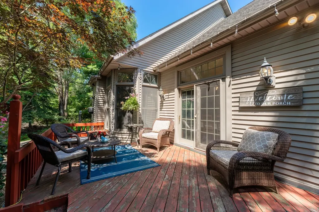 3106 Hunters Trail Union Charter Township MI 48858