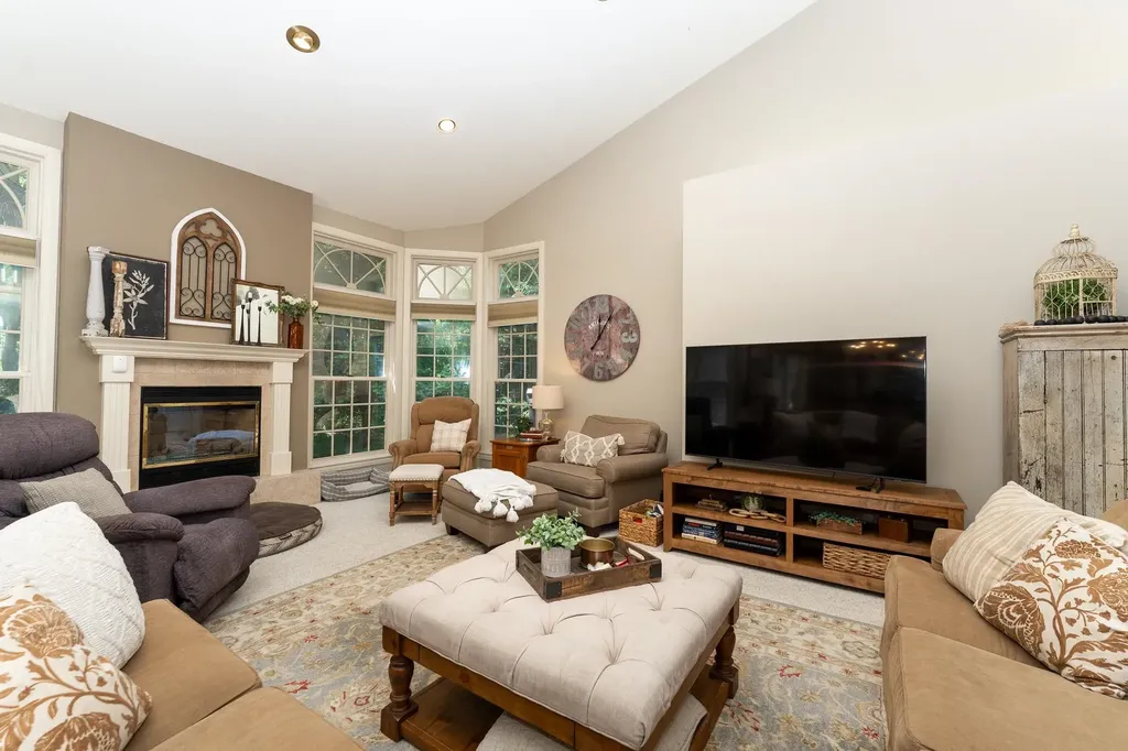 3106 Hunters Trail Union Charter Township MI 48858