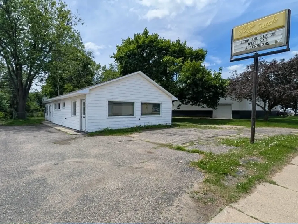 1232 E Superior Street Alma City MI 48801