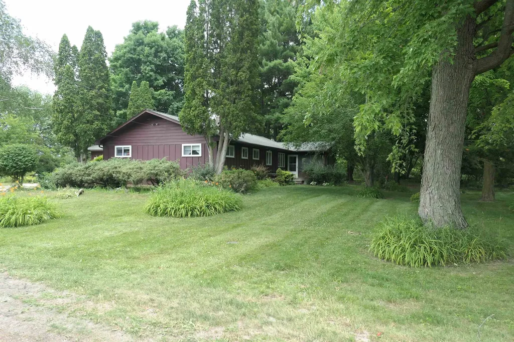 3265 N Concourse Drive Union Charter Township MI 48858