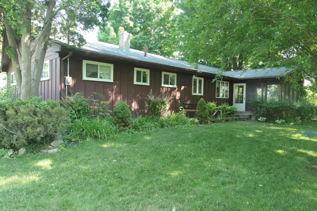 3265 N Concourse Drive Union Charter Township MI 48858