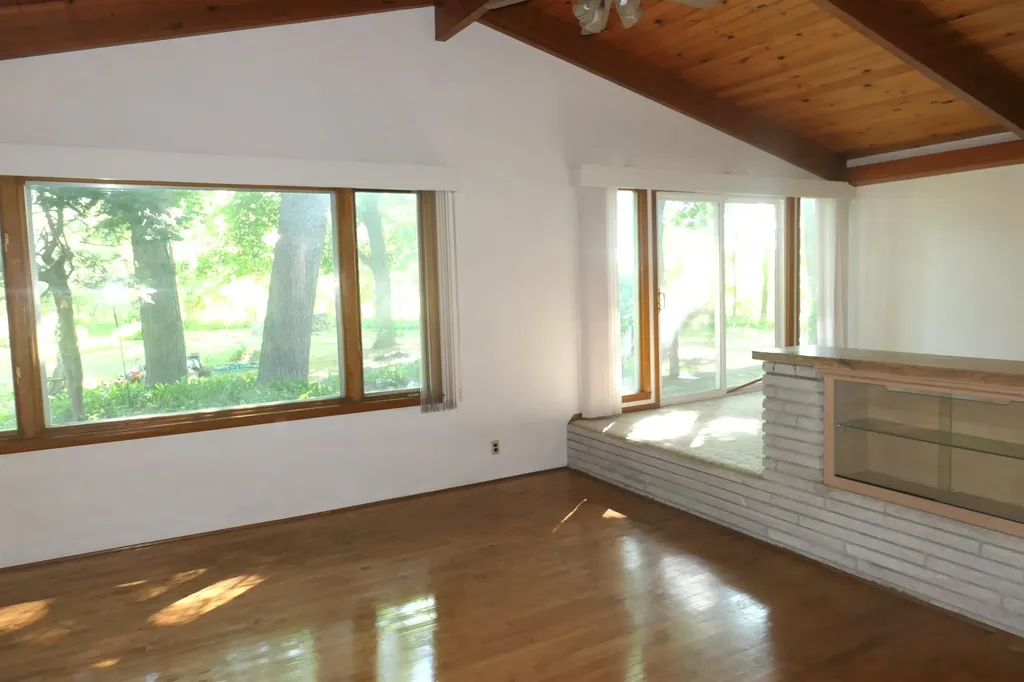 3265 N Concourse Drive Union Charter Township MI 48858