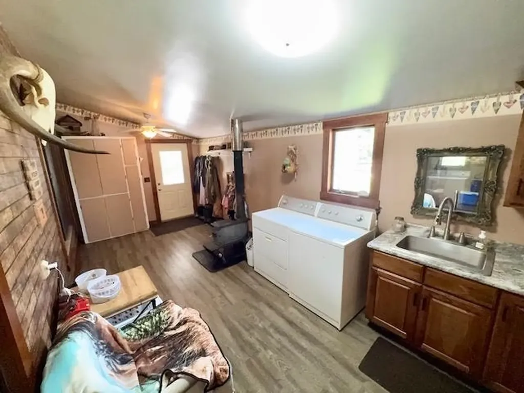 4721 E Sidney Road Evergreen Township MI 48888