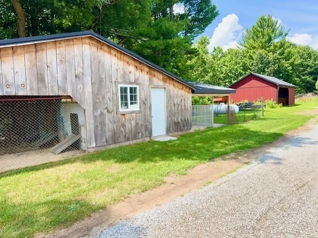 4721 E Sidney Road Evergreen Township MI 48888