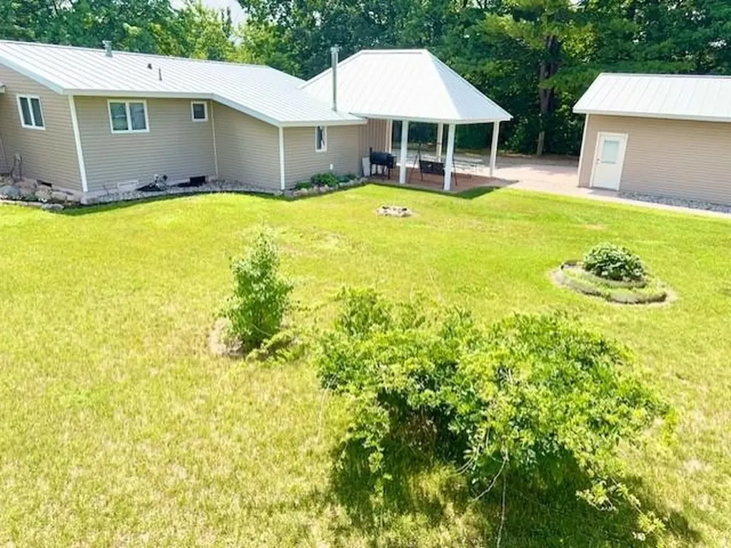 4721 E Sidney Road Evergreen Township MI 48888