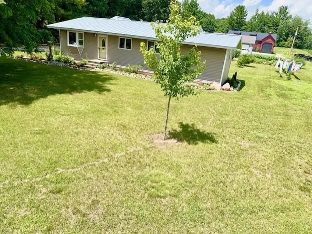 4721 E Sidney Road Evergreen Township MI 48888