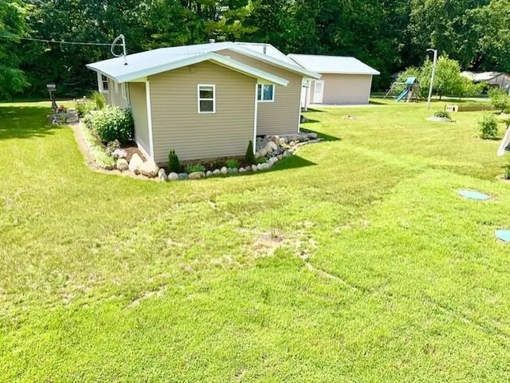 4721 E Sidney Road Evergreen Township MI 48888