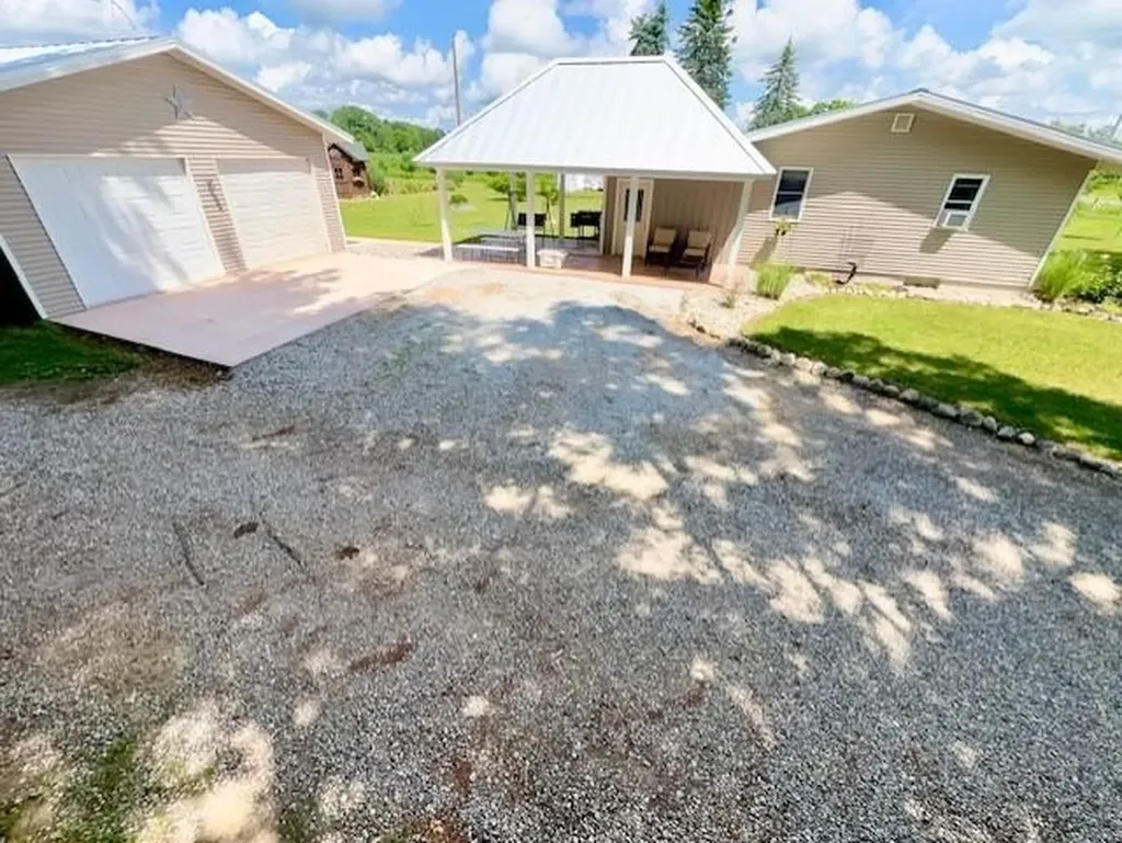 4721 E Sidney Road Evergreen Township MI 48888