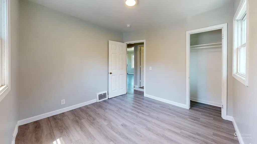 104 Bradley Midland City MI 48640