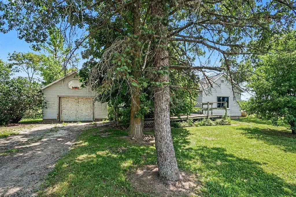901 W Baseline Road Deerfield Township MI 48858