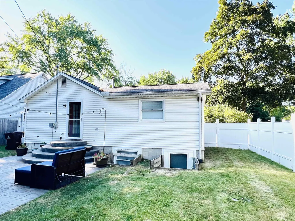 1303 Elm Street Mt. Pleasant City MI 48858