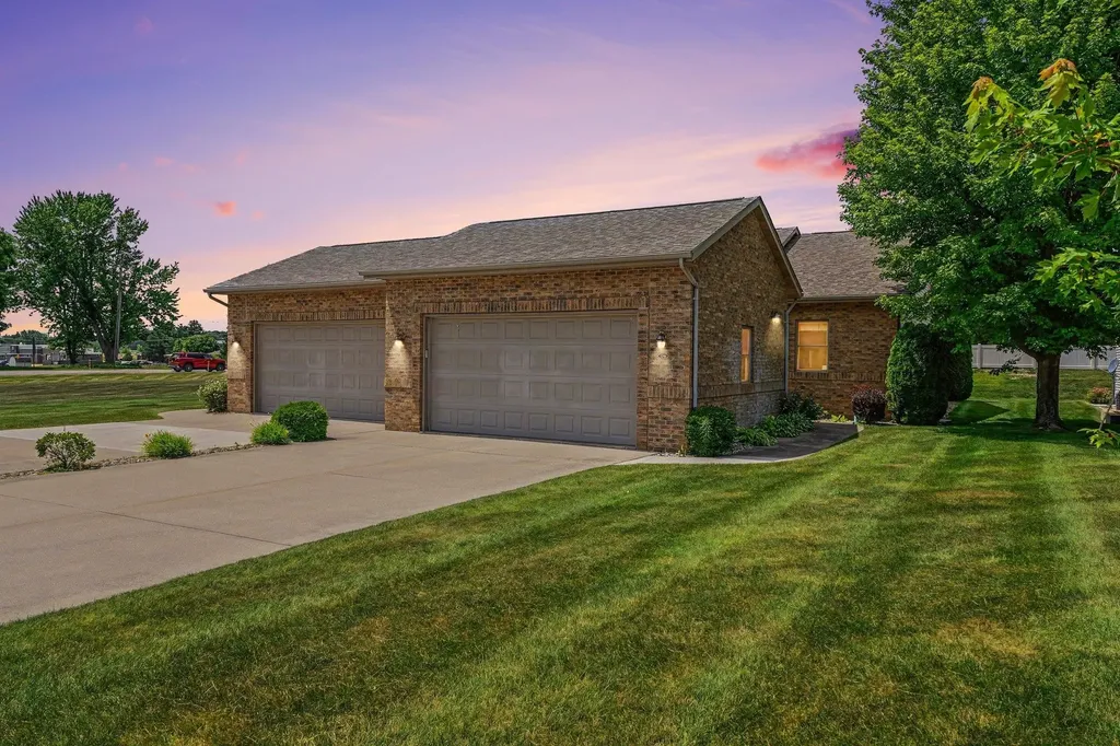 2768 Sable Court Union Charter Township MI 48858